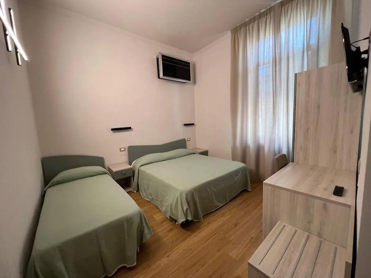 **  Hotel Villa Primavera Pisa Italy